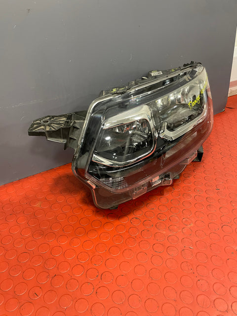 Citroen Berlingo/Peugeot Partner/Vauxhall Combo/Toyota Proace City HEADLIGHT ASSEMBLY Passenger's Side 2019-2024 P/N 9816824180