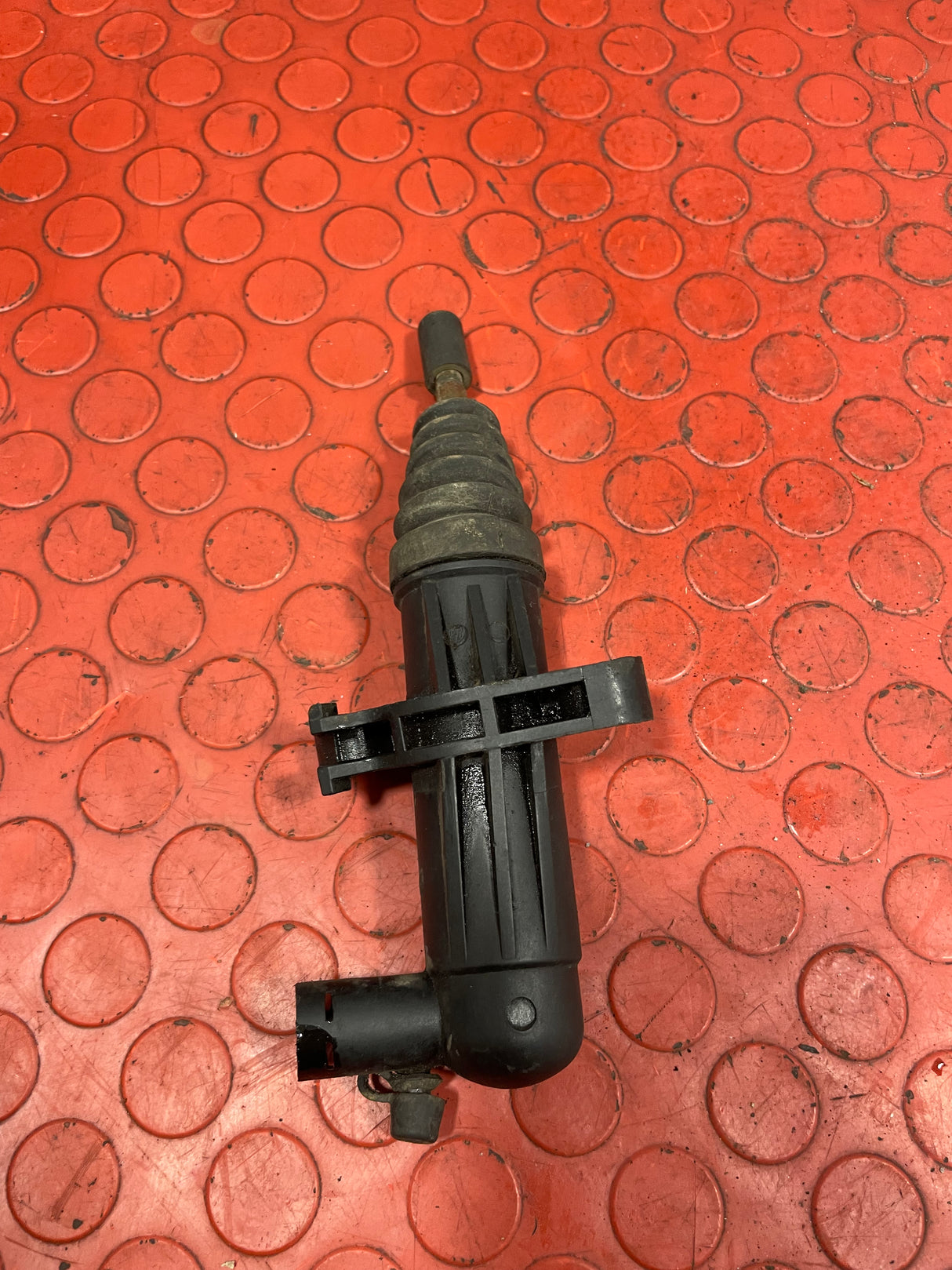 Fiat Ducato/Peugeot Boxer/Citroen Relay CLUTCH MASTER CYLINDER 2008-2016 P/N 55196193