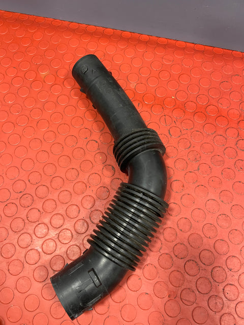 Citroen Berlingo/Peugeot Partner 1.6 AIR INTAKE PIPE 2008-2018 P/N 9675055580