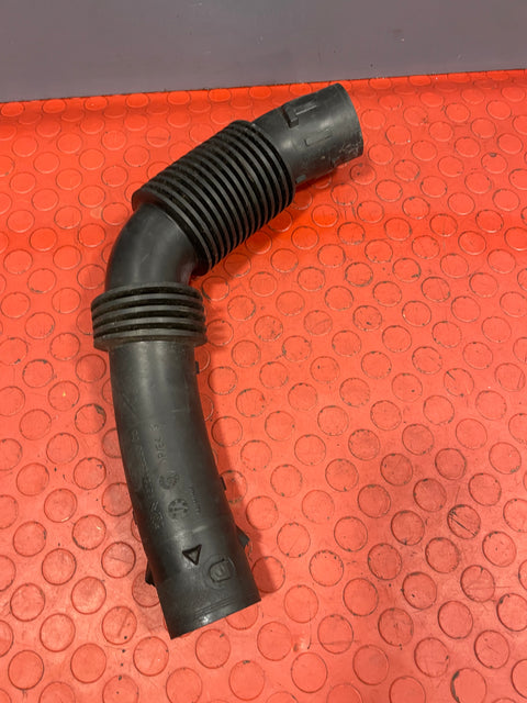 Citroen Berlingo/Peugeot Partner 1.6 AIR INTAKE PIPE 2008-2018 P/N 9675055580