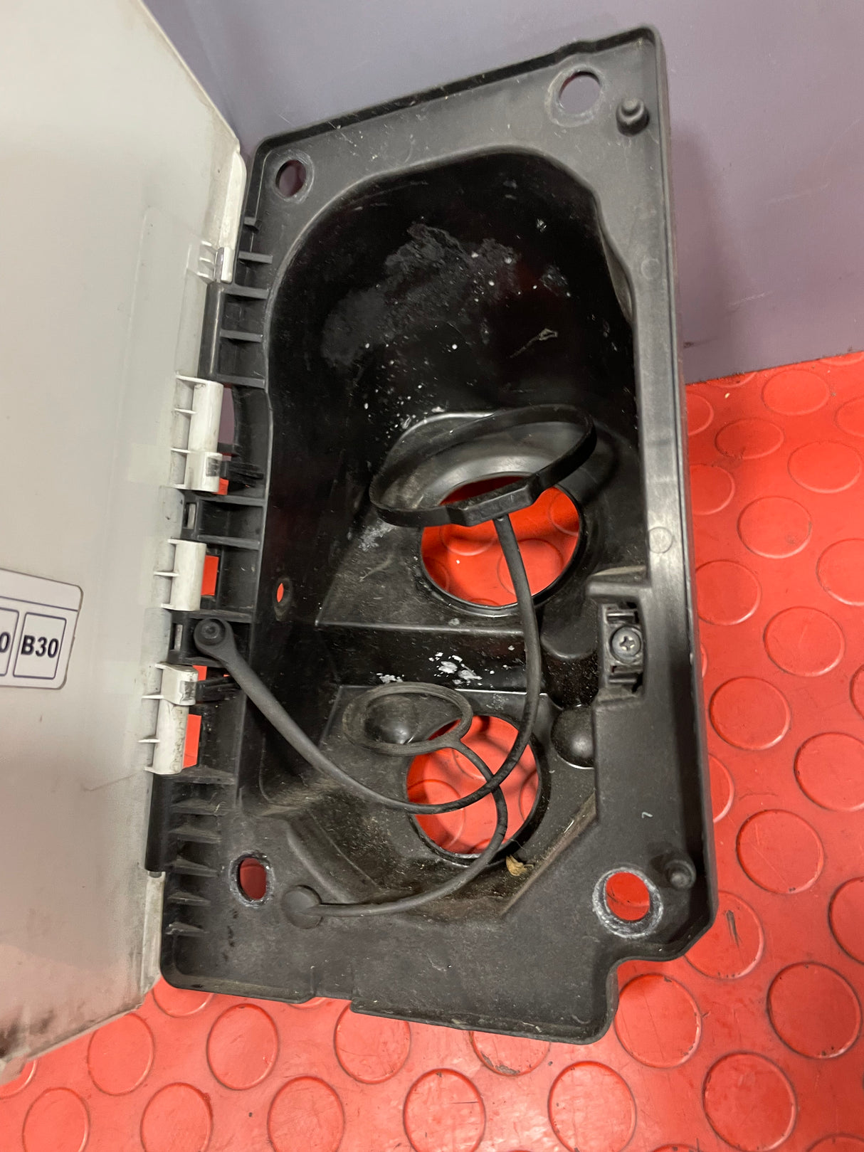 Citroen Relay/Peugeot Boxer/Fiat Ducato FUEL FILLER FLAP/ADBLUE FILLER CAP 2016-2024 P/N 1385931080