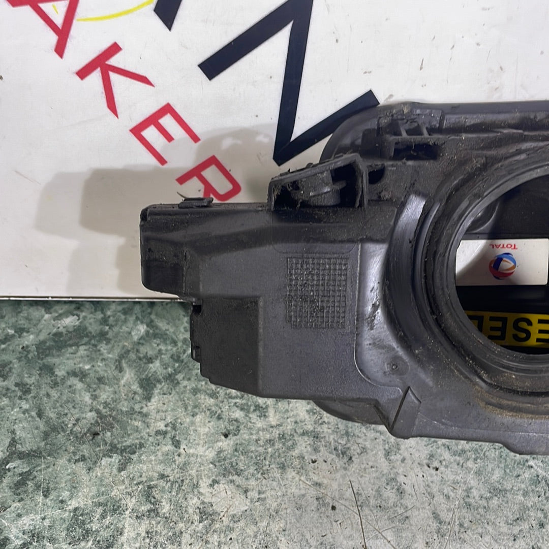 Citroen Dispatch/Peugeot Partner/Vauxhall Vivaro/Toyota Proace/Fiat Scudo FUEL COVER DOOR/FUEL FILLER CAP (White) 2016-2024 P/N 9808725080